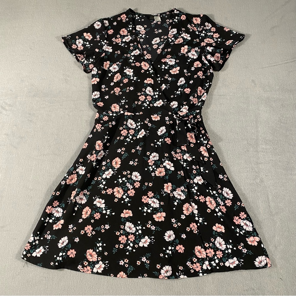 H&M Women’s Black Floral Wrap Dress with short sleeves, V neckline, size 4